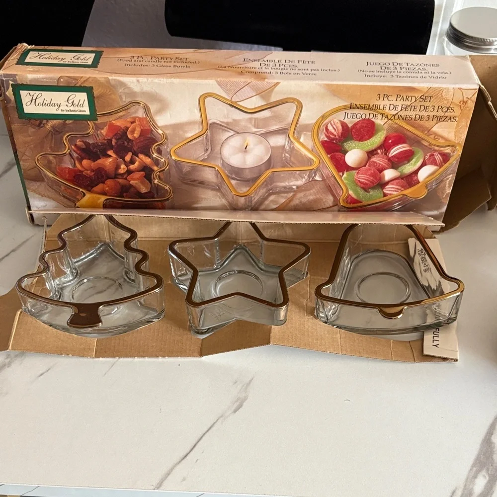 Gold Rimmed Glass Holiday Decor Set new in box - Picture 1 of 5